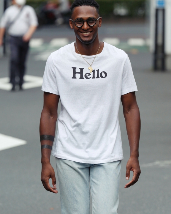 通常 1本タイプ 美品！マディソンブルーHELLO TEE 01 ホワイト - 通販